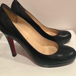 Christian Louboutin Black Pumps
